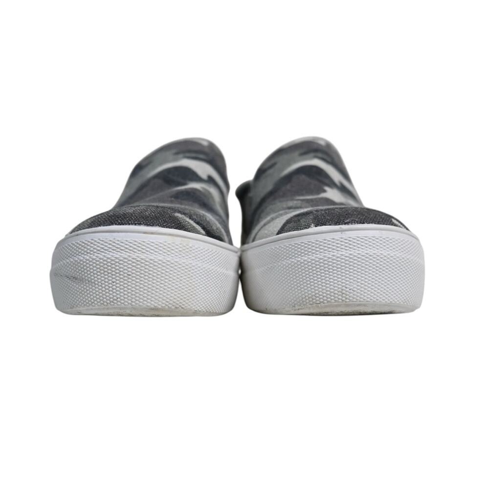 Steve Madden Womens 6.5 Gills-C Camouflage Slip-On Sneakers - Picture 2 of 9